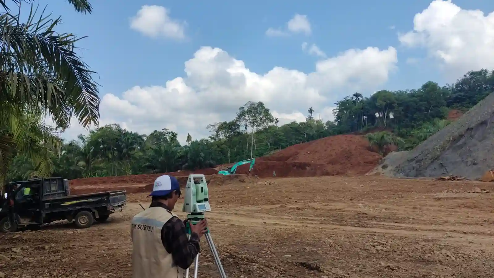 Pengukuran topografi untuk proyek pembangunan 8